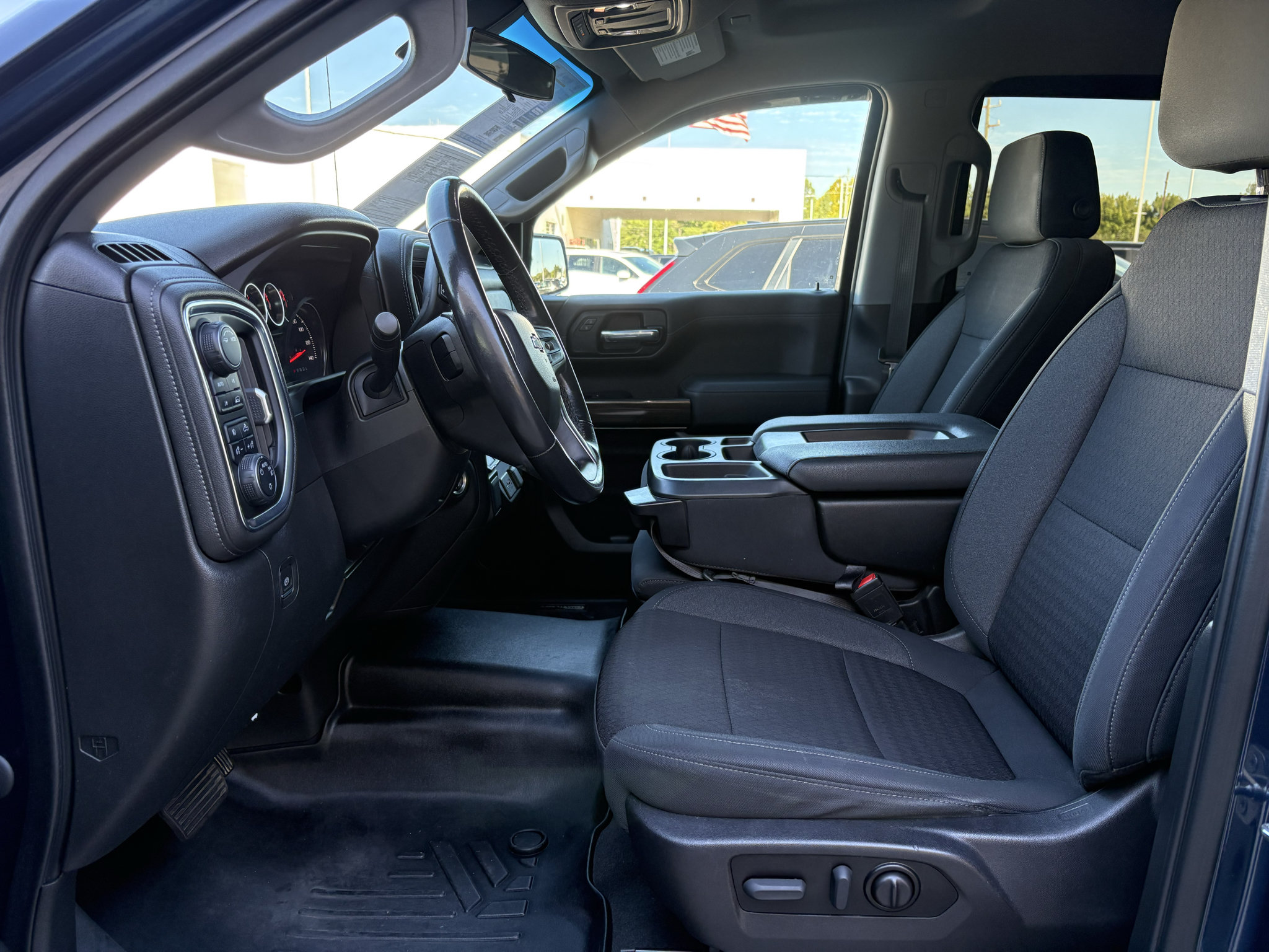 Used 2021 Chevrolet Silverado 1500 RST w/ Bed Protection Package AWD/4WD image 10