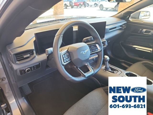 Used 2025 Ford Mustang Coupe image 10