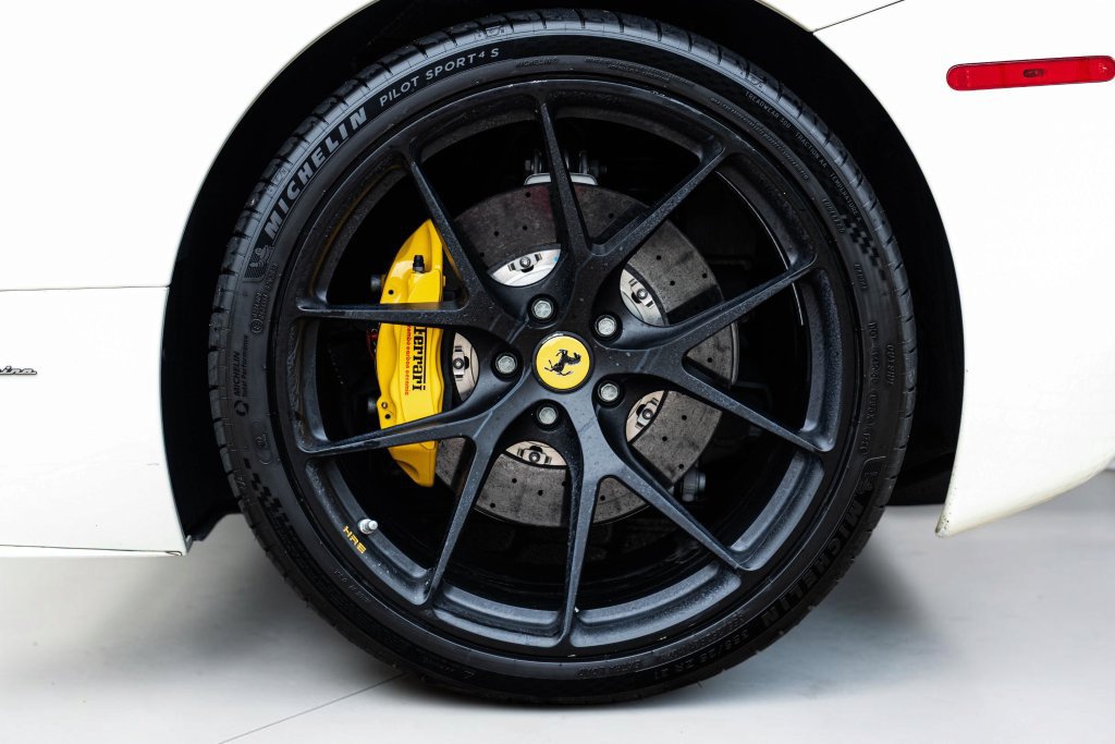Used 2014 Ferrari 458 Spider RWD image 60