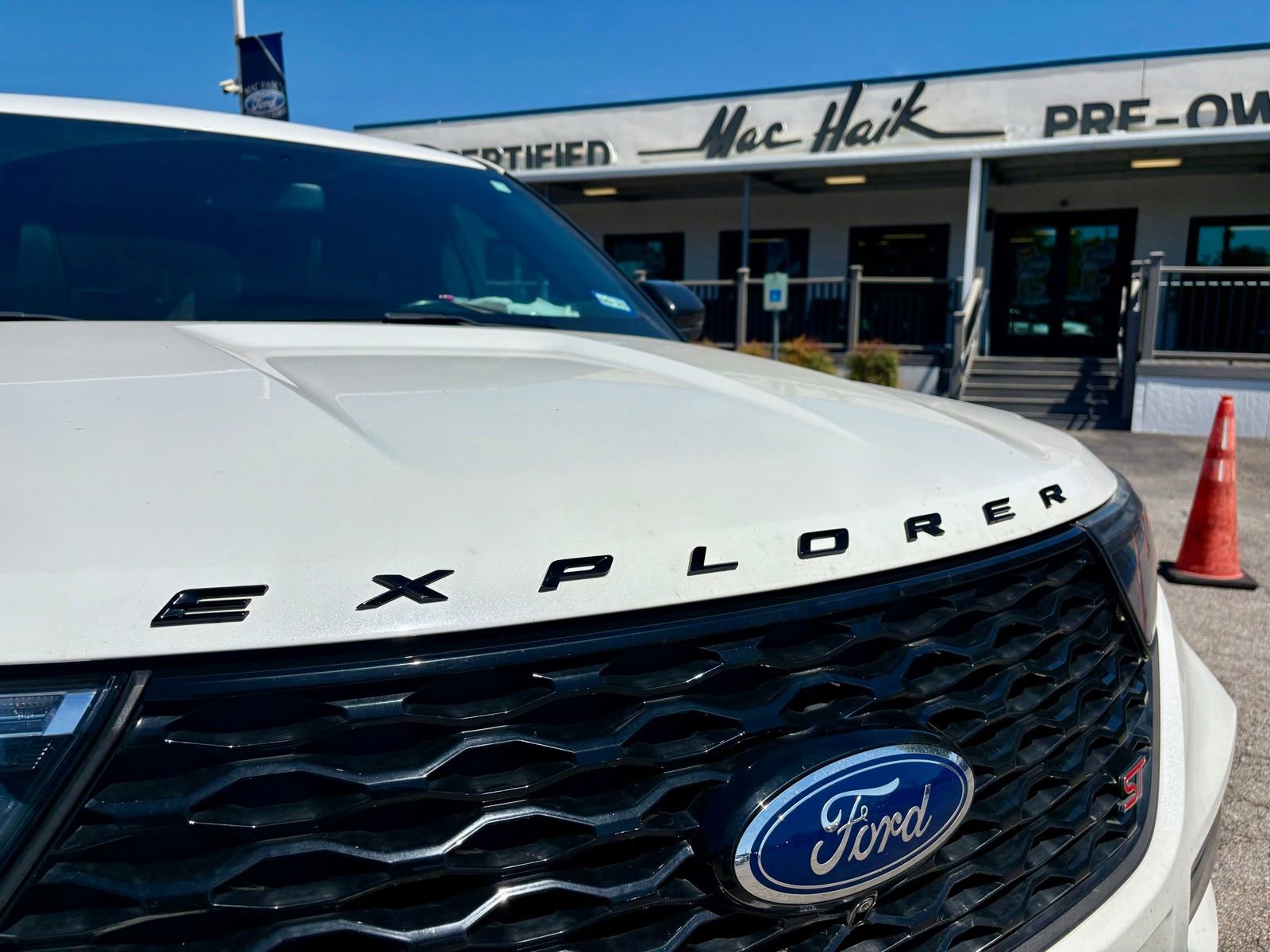 Used 2021 Ford Explorer ST w/ Equipment Group 401A AWD/4WD image 8
