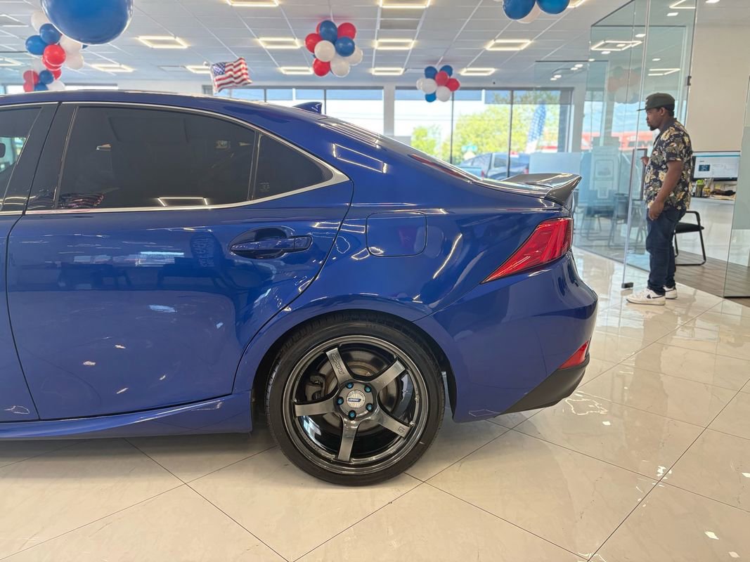 Used 2017 Lexus IS 300 F Sport w/ F Sport Package AWD/4WD image 7