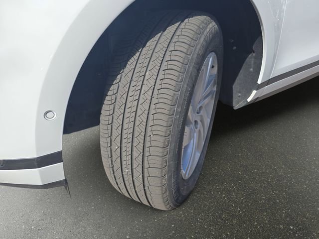 Certified 2025 Land Rover Range Rover Evoque S image 35