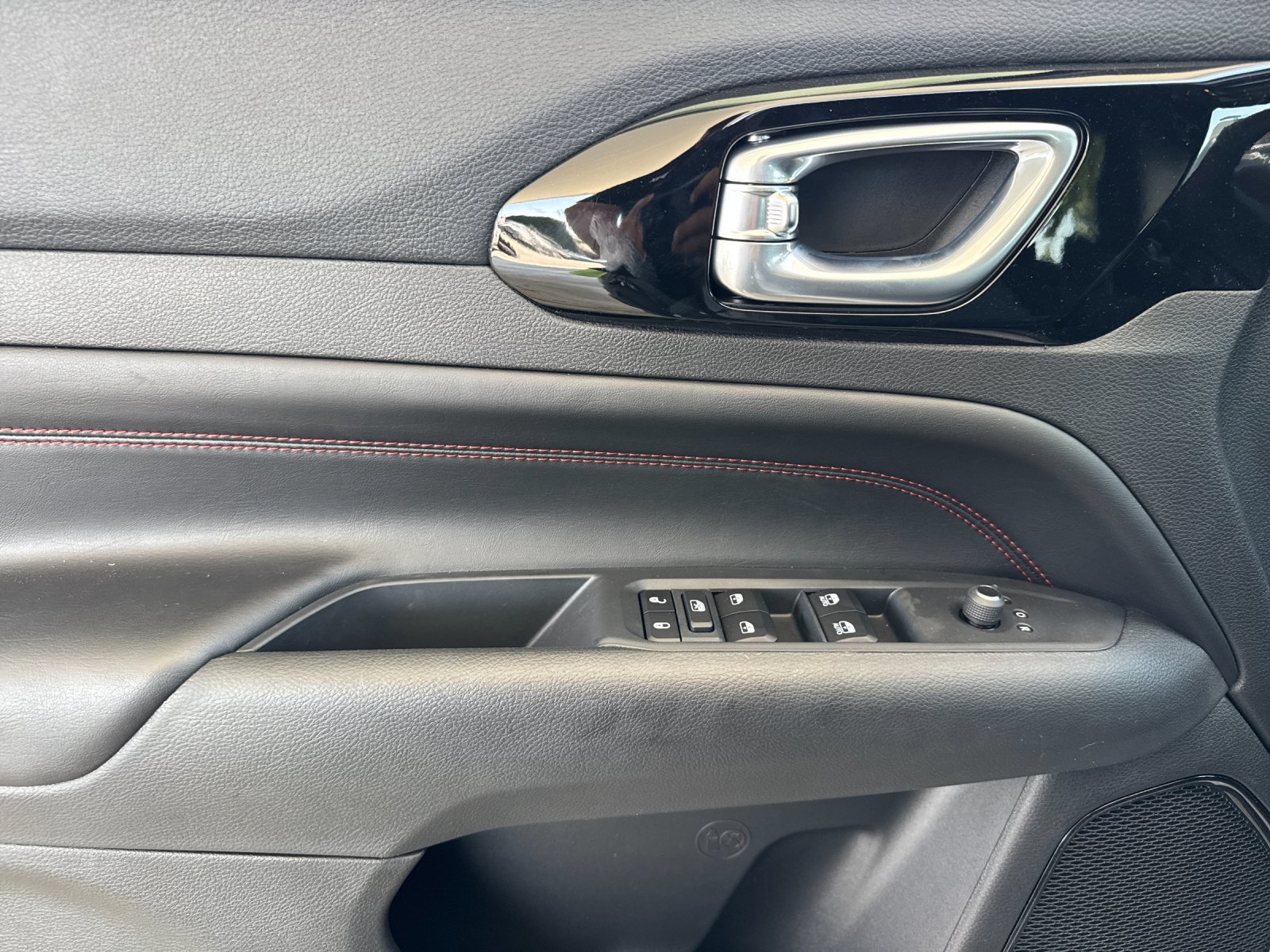 New 2026 Jeep Compass Trailhawk AWD/4WD image 11