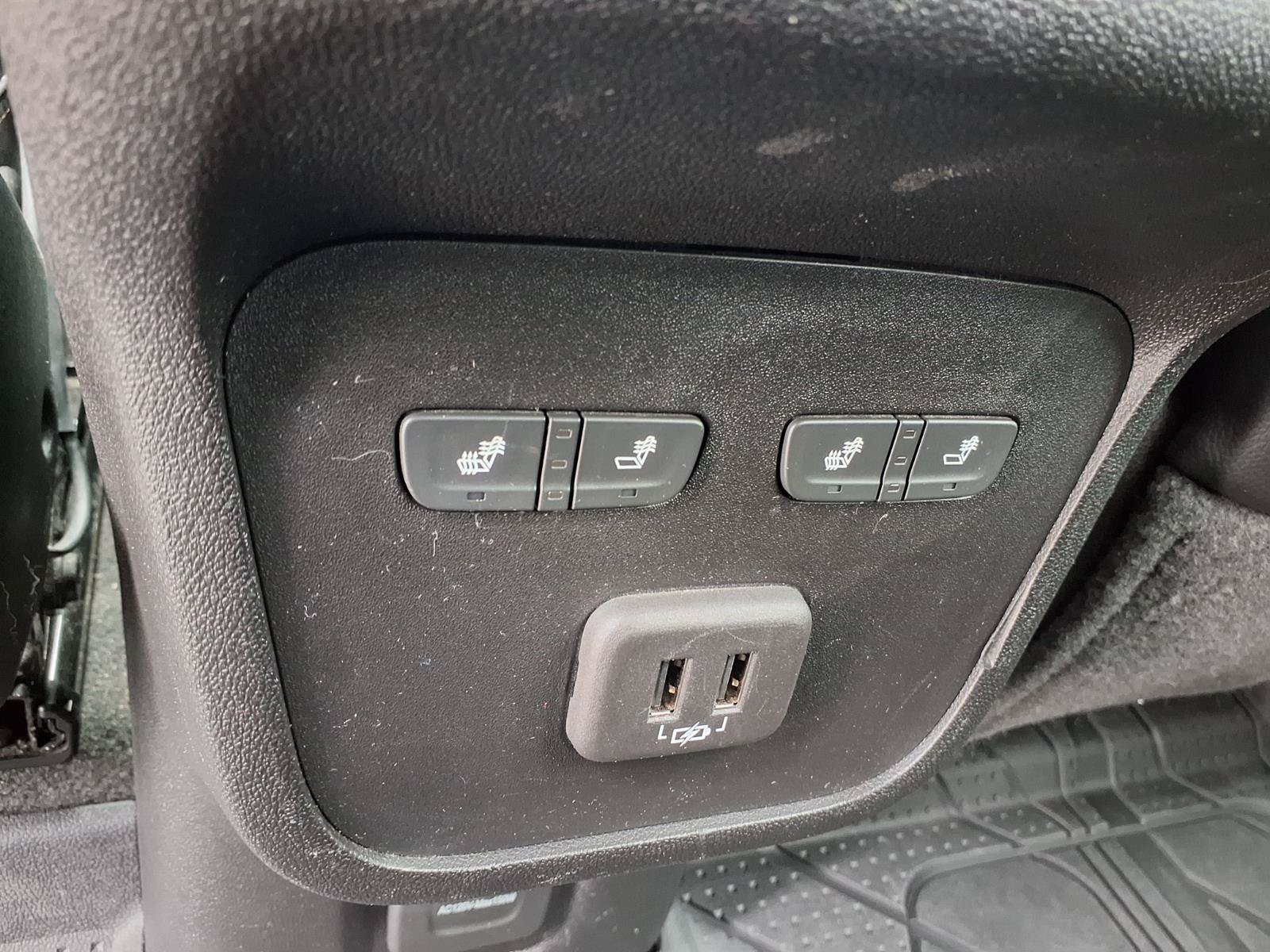 Used 2022 Chevrolet Equinox Premier AWD/4WD image 28