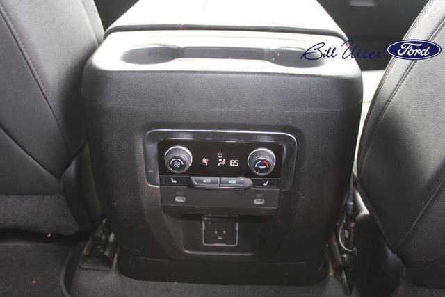 Used 2023 Chevrolet Suburban RST w/ Luxury Package image 15