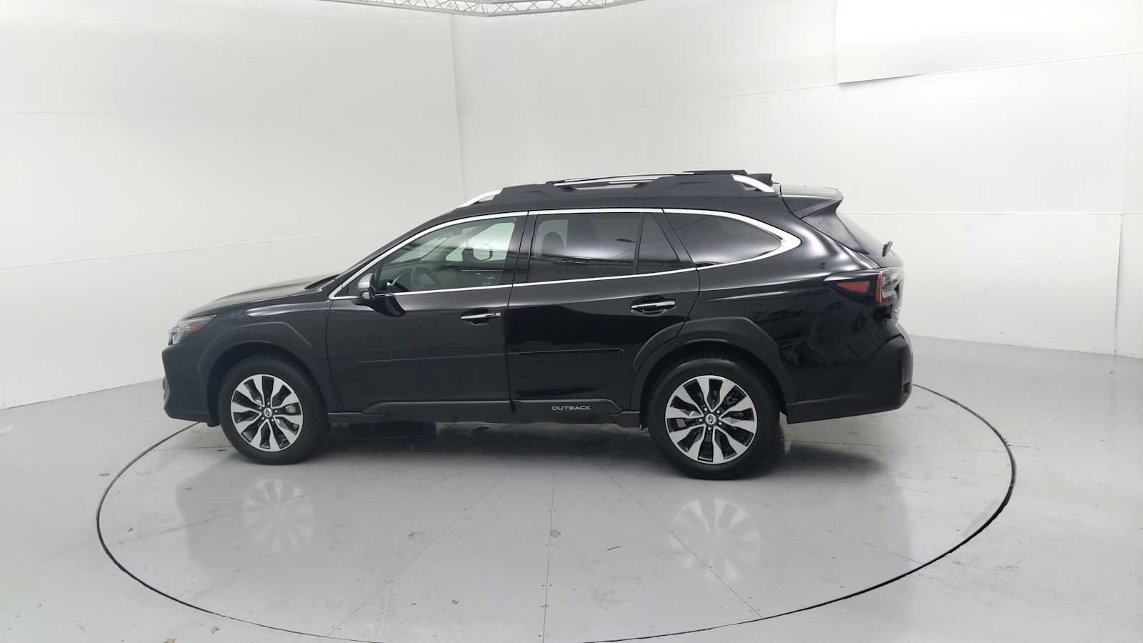 Certified 2023 Subaru Outback Touring image 6
