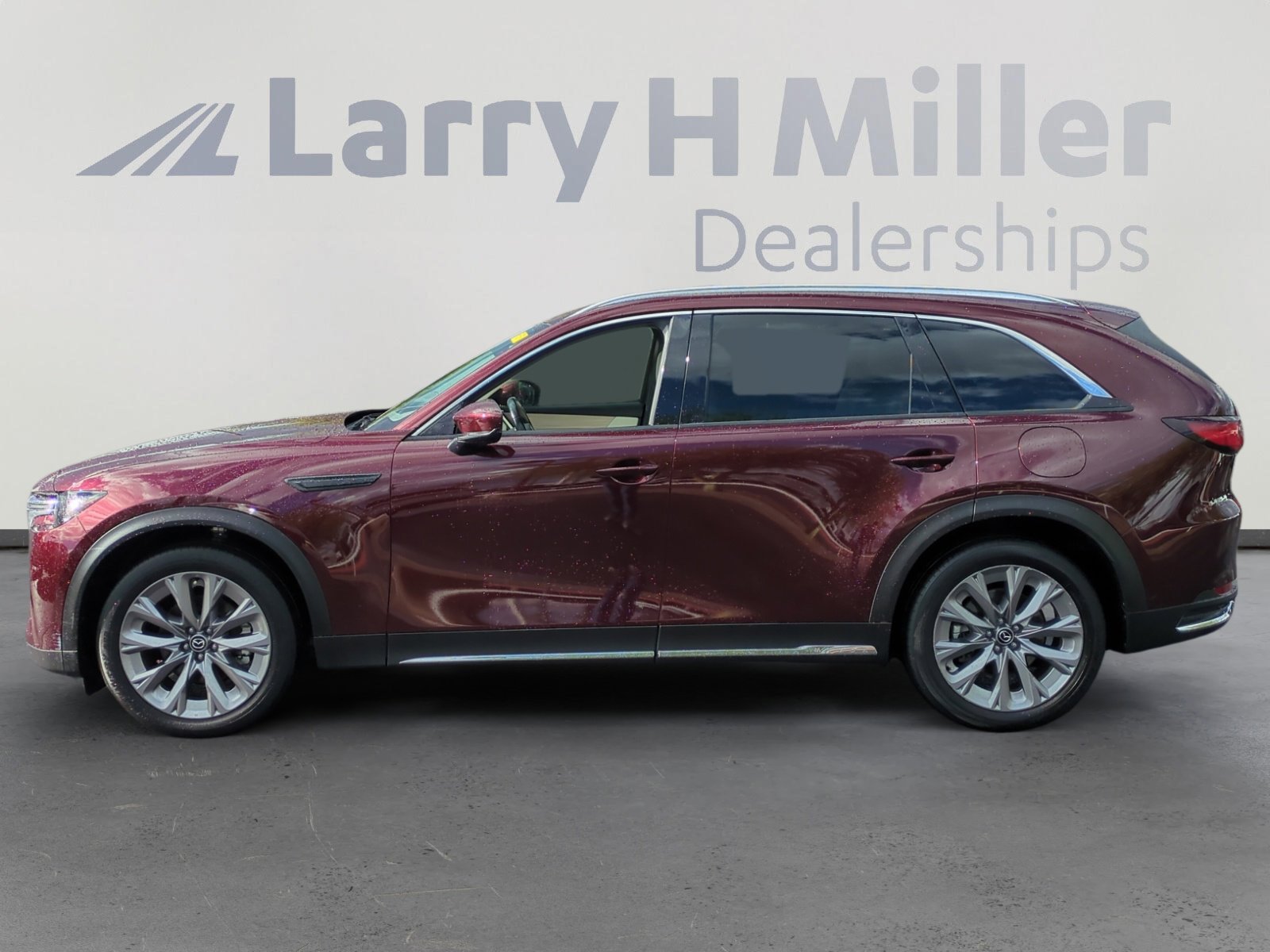 Used 2024 MAZDA CX-90 3.3 Turbo w/ Premium Plus Pkg image 2