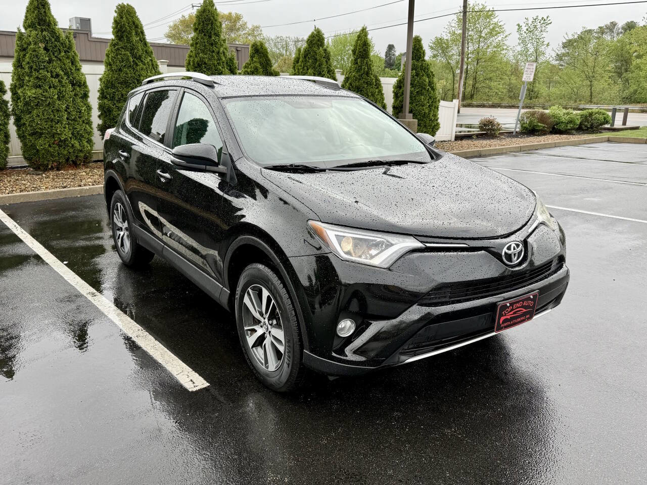 Used 2016 Toyota RAV4 XLE image 3
