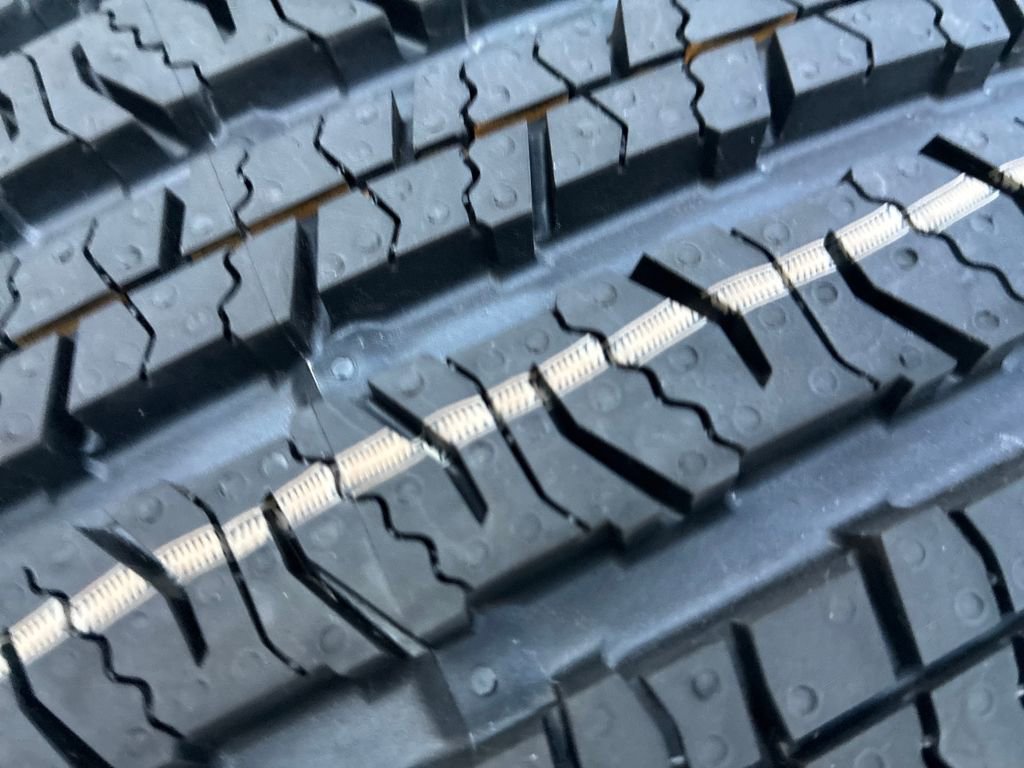 New 2025 Jeep Wrangler Sport S image 28