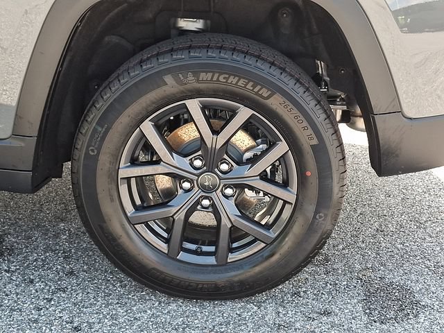 New 2027 Jeep Grand Cherokee Altitude AWD/4WD image 5