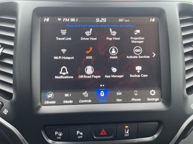 Used 2023 Jeep Cherokee Altitude Lux image 4