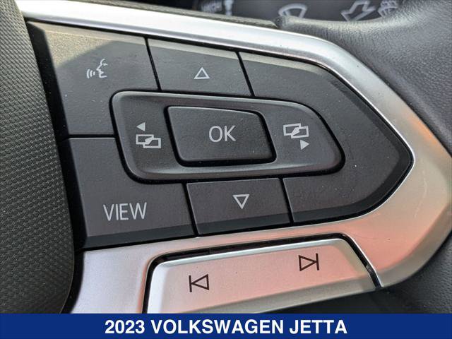 Used 2023 Volkswagen Jetta SE w/ Panoramic Sunroof Package FWD image 15