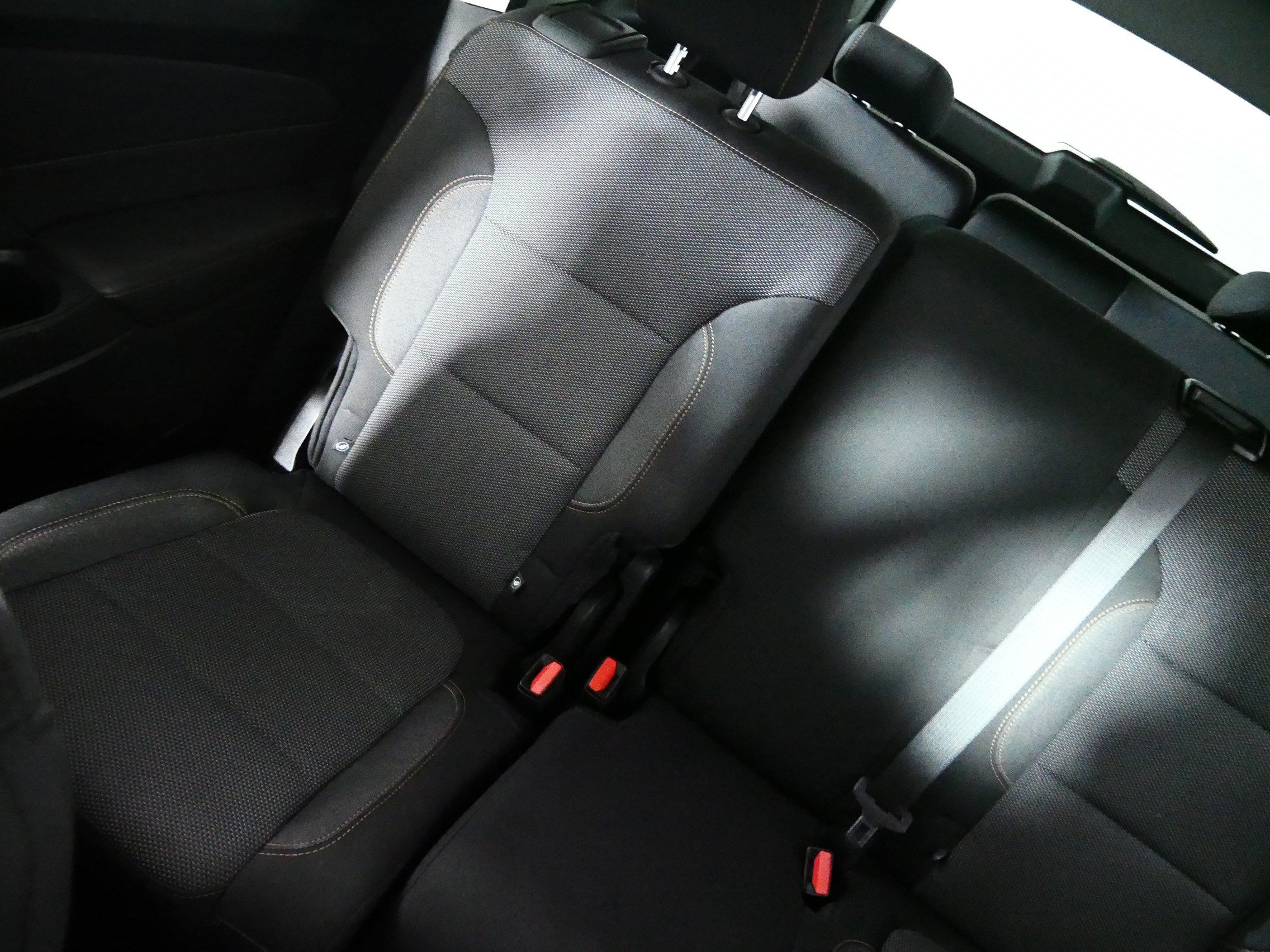 Used 2019 Chevrolet Traverse LS AWD/4WD image 12