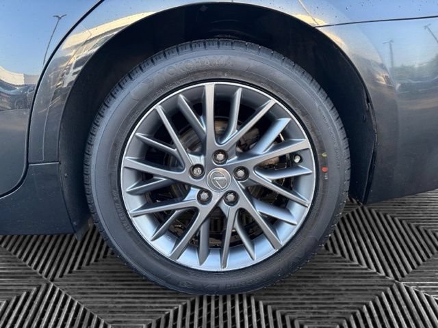 Used 2018 Lexus ES 350 w/ Navigation System Package FWD image 30