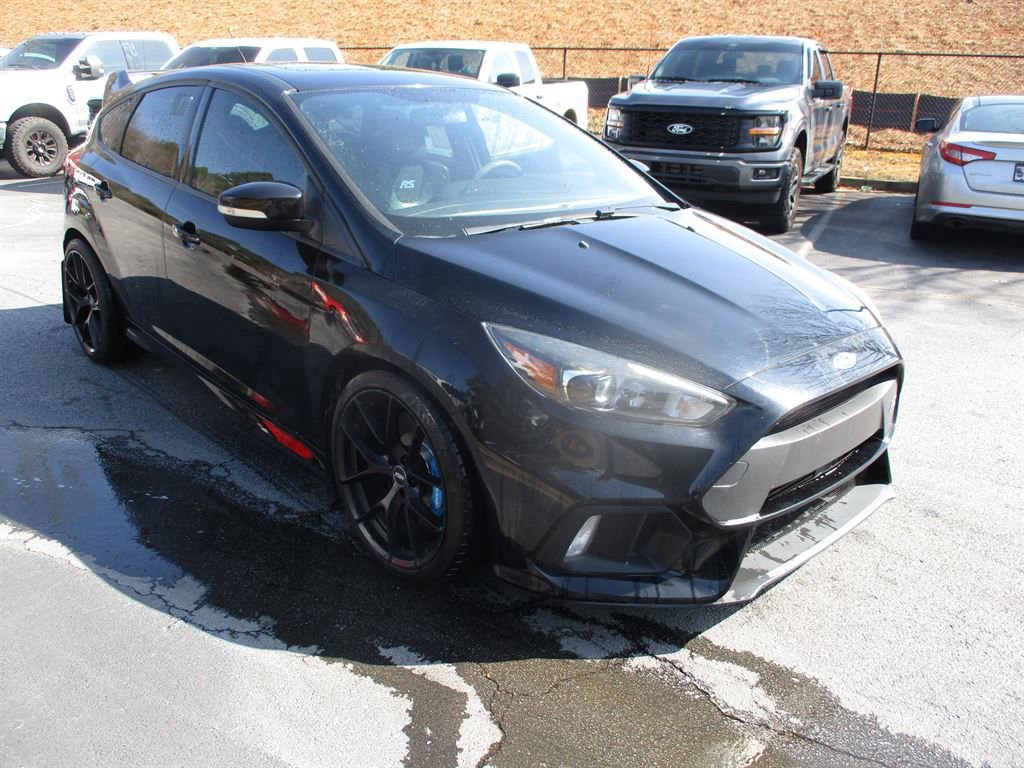 Used 2017 Ford Focus RS image 3