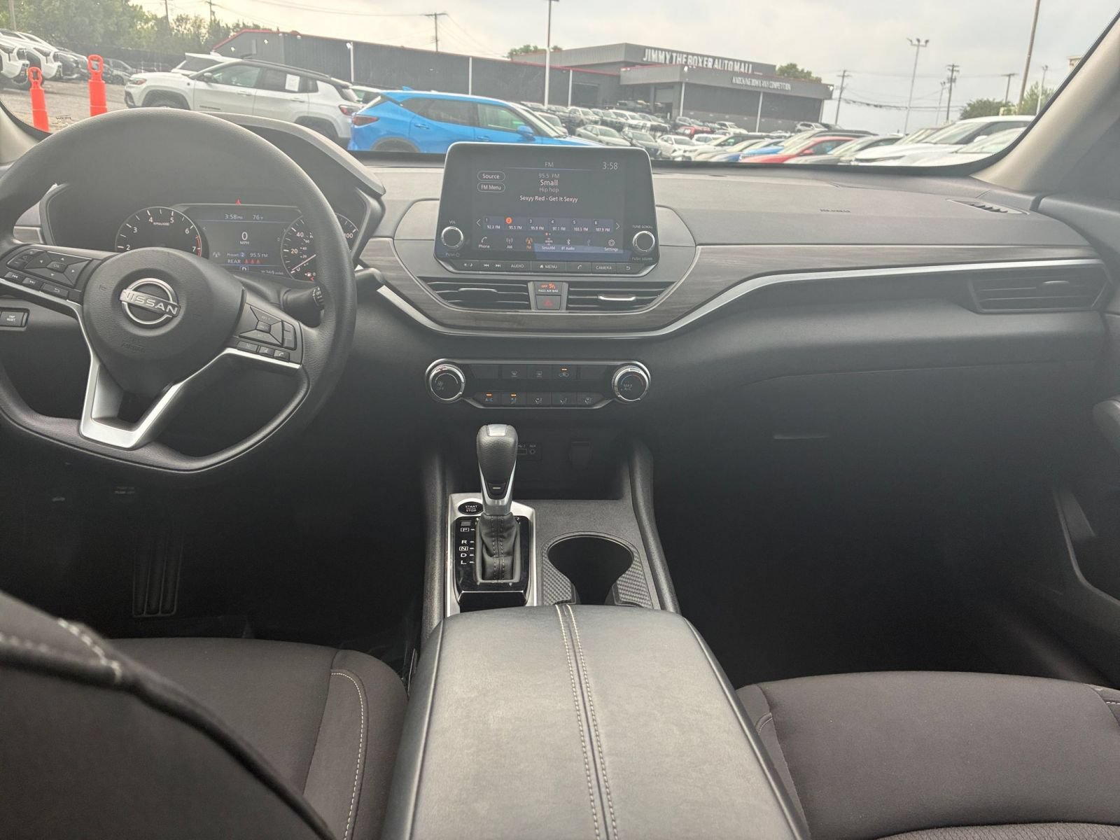 Used 2026 Nissan Altima 2.5 SV FWD image 17