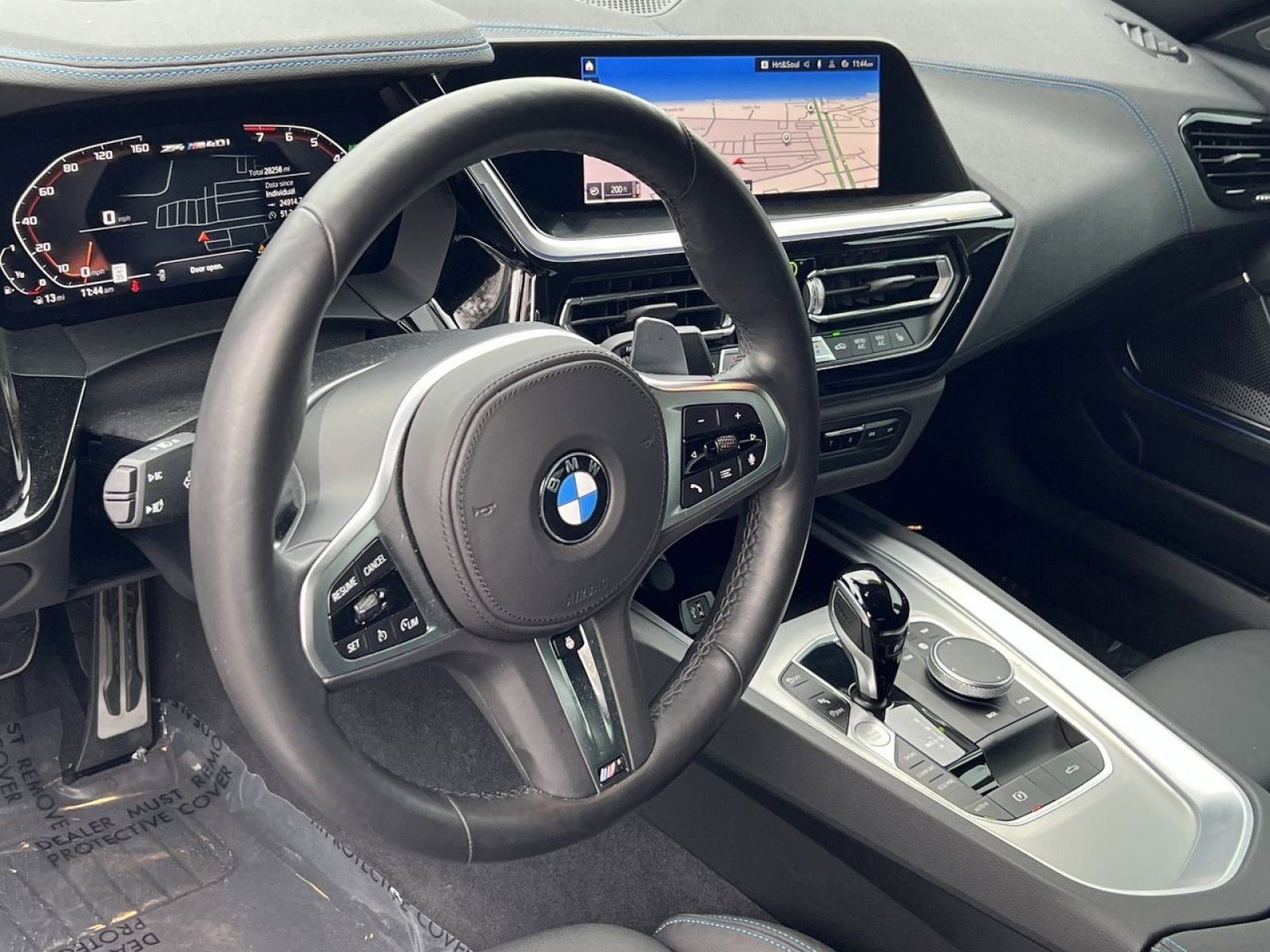 Used 2023 BMW Z4 M40i w/ Premium Package image 17