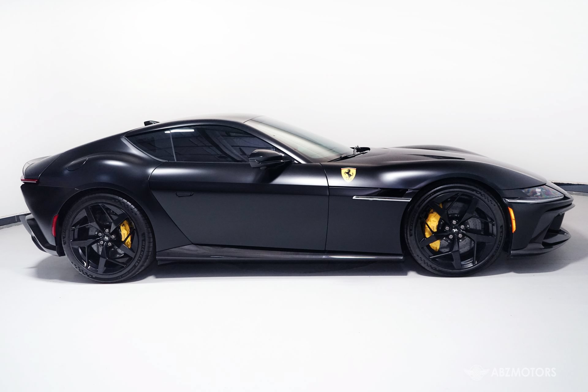 Used 2025 Ferrari 12Cilindri RWD image 4
