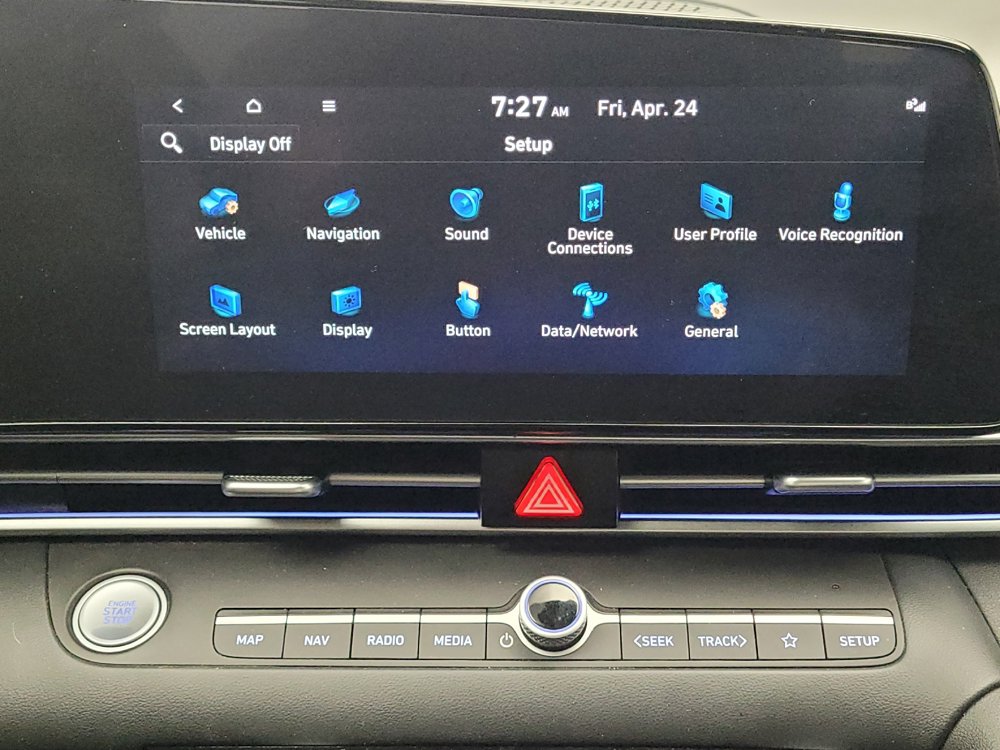 Used 2024 Hyundai Elantra Blue FWD image 25