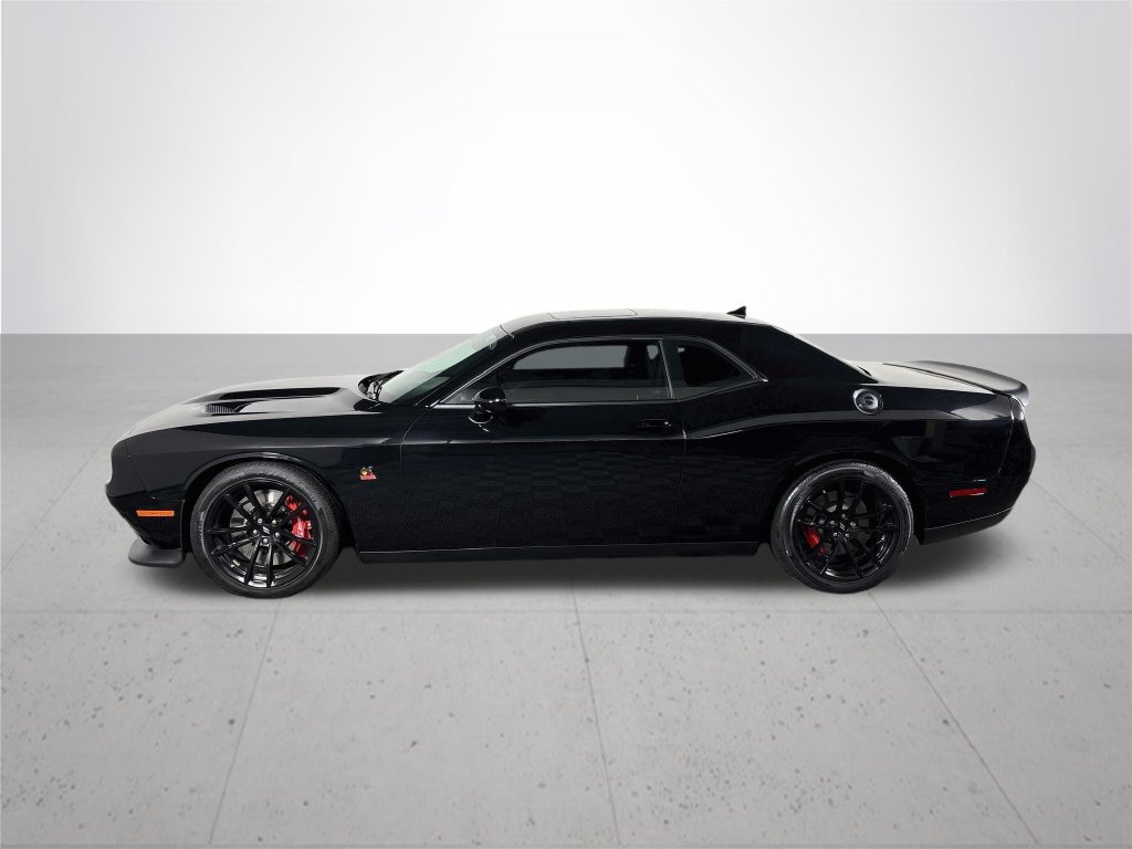 Used 2022 Dodge Challenger R/T Scat Pack w/ Dynamics Package RWD image 9