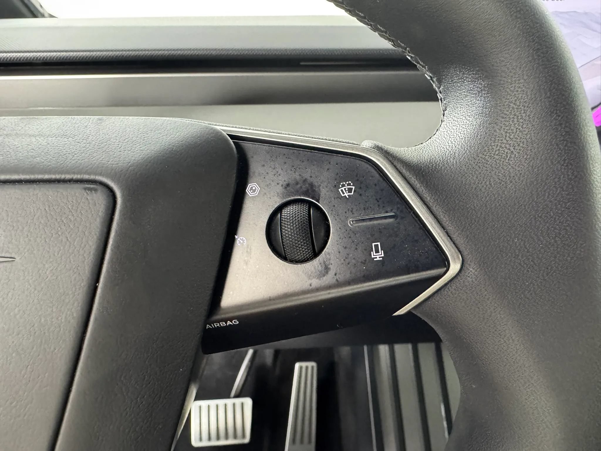 Used 2024 Tesla Cybertruck AWD Crew Cab image 15
