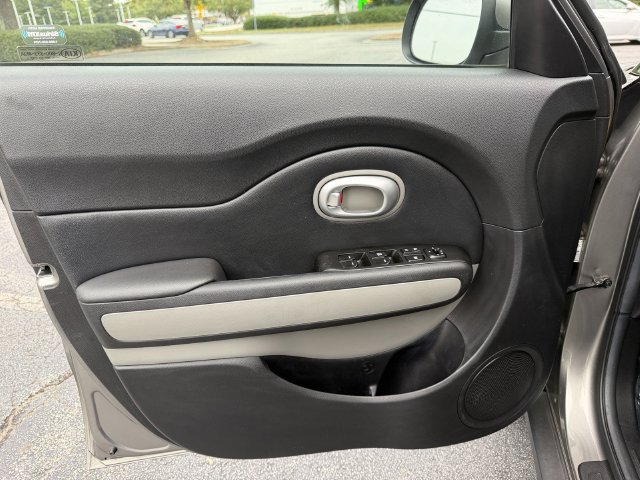 Used 2015 Kia Soul FWD image 11