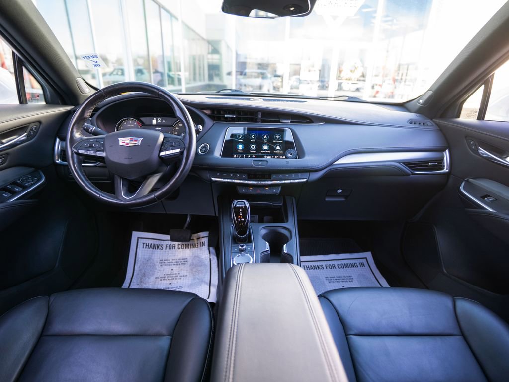 Used 2021 Cadillac XT4 Premium Luxury w/ Cold Weather Package image 15