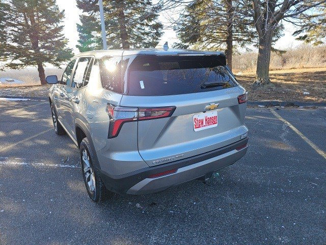 Used 2025 Chevrolet Equinox LT image 3