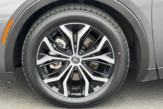Certified 2024 Toyota Crown Limited image 32