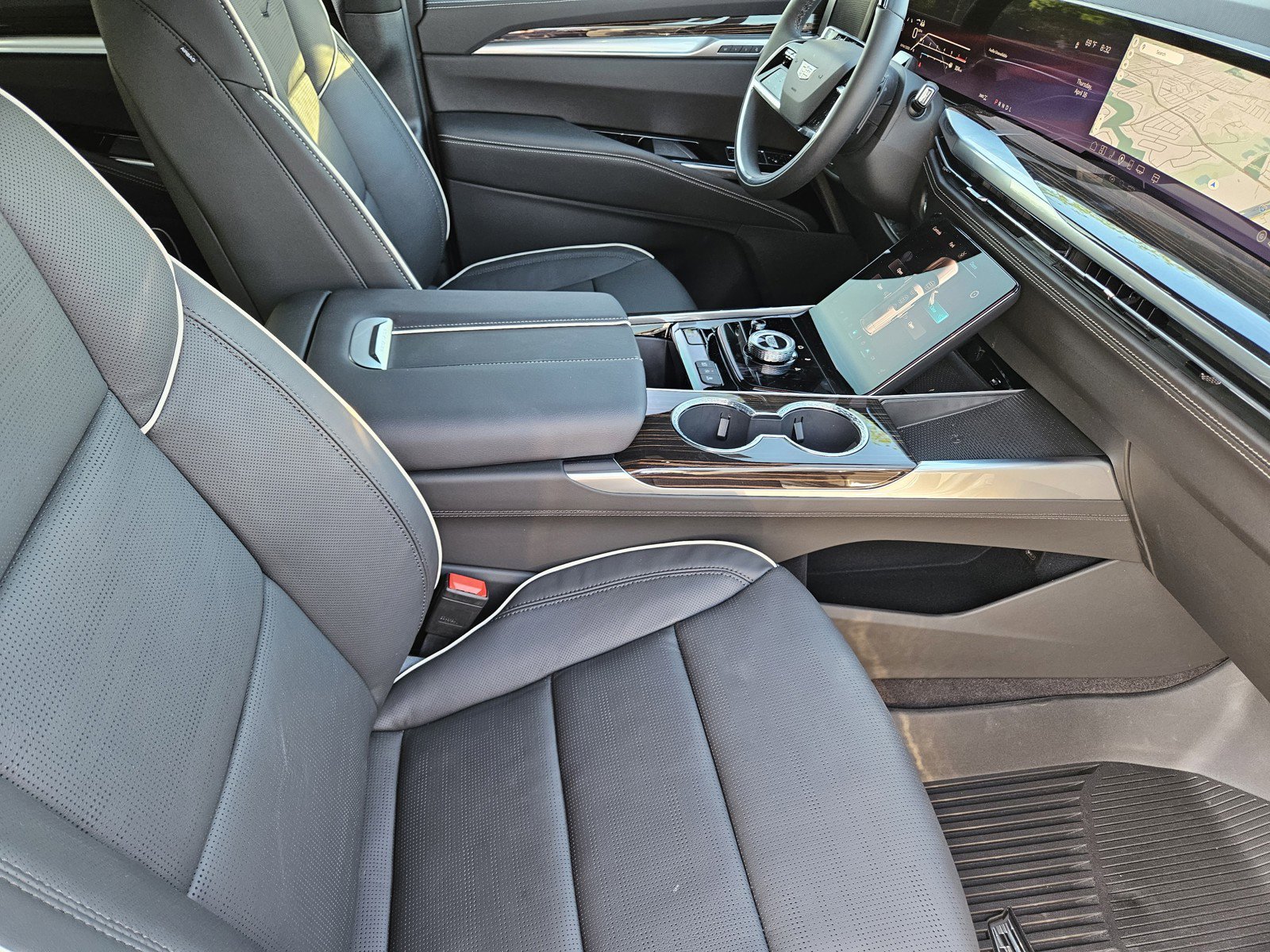 New 2026 Cadillac Escalade Luxury w/ Touring Package image 10