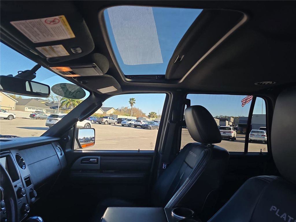 Used 2015 Ford Expedition Platinum image 28