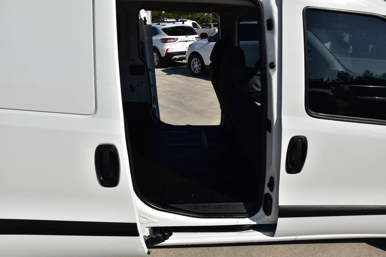 Used 2017 RAM ProMaster City Tradesman SLT w/ Rear Back-up Camera Group FWD image 11