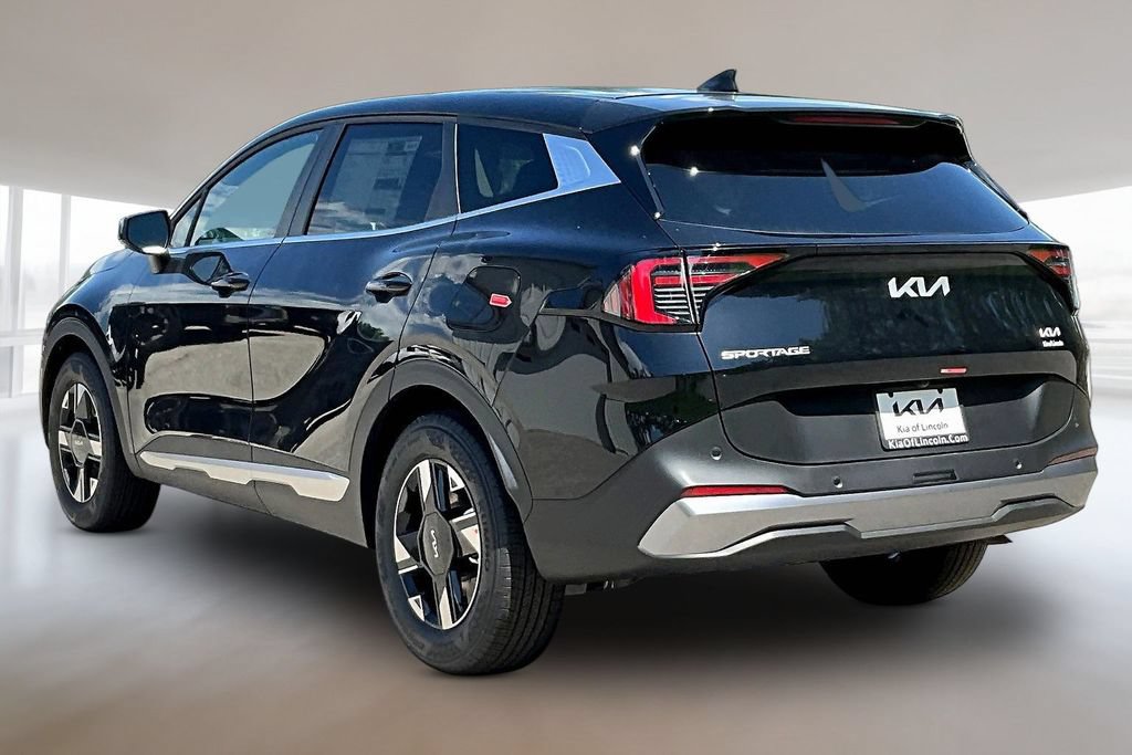 New 2026 Kia Sportage LX FWD image 3
