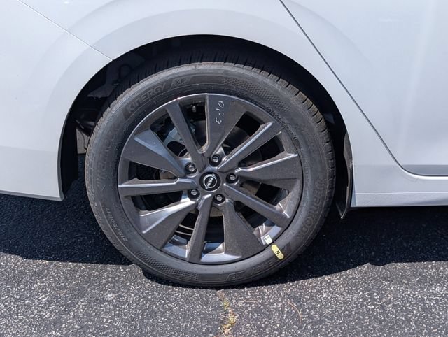 New 2026 Nissan Sentra SL w/ Floor Mat Package FWD image 8