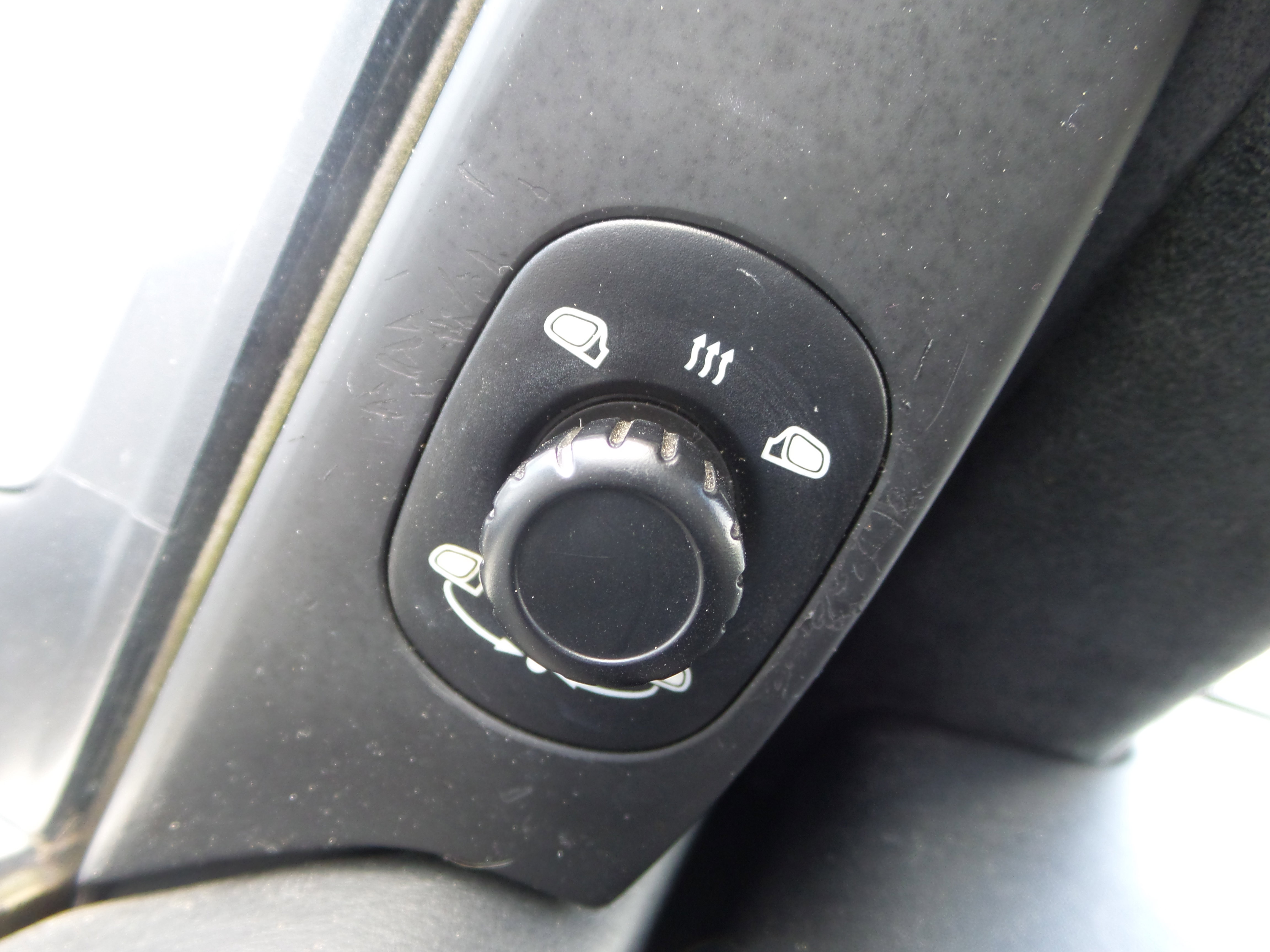 Used 2004 Porsche Cayenne Turbo image 64