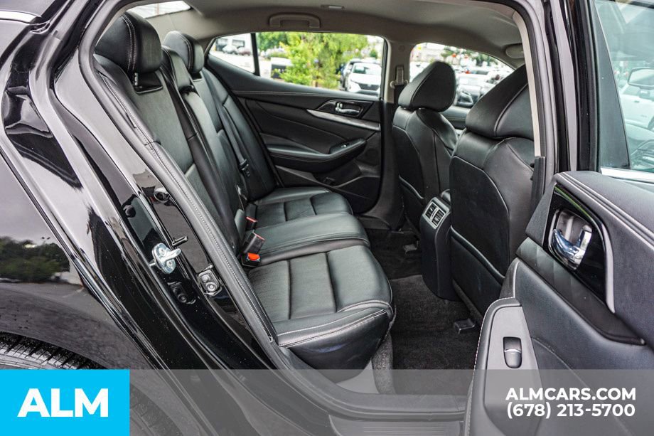 Used 2023 Nissan Maxima SV FWD image 23