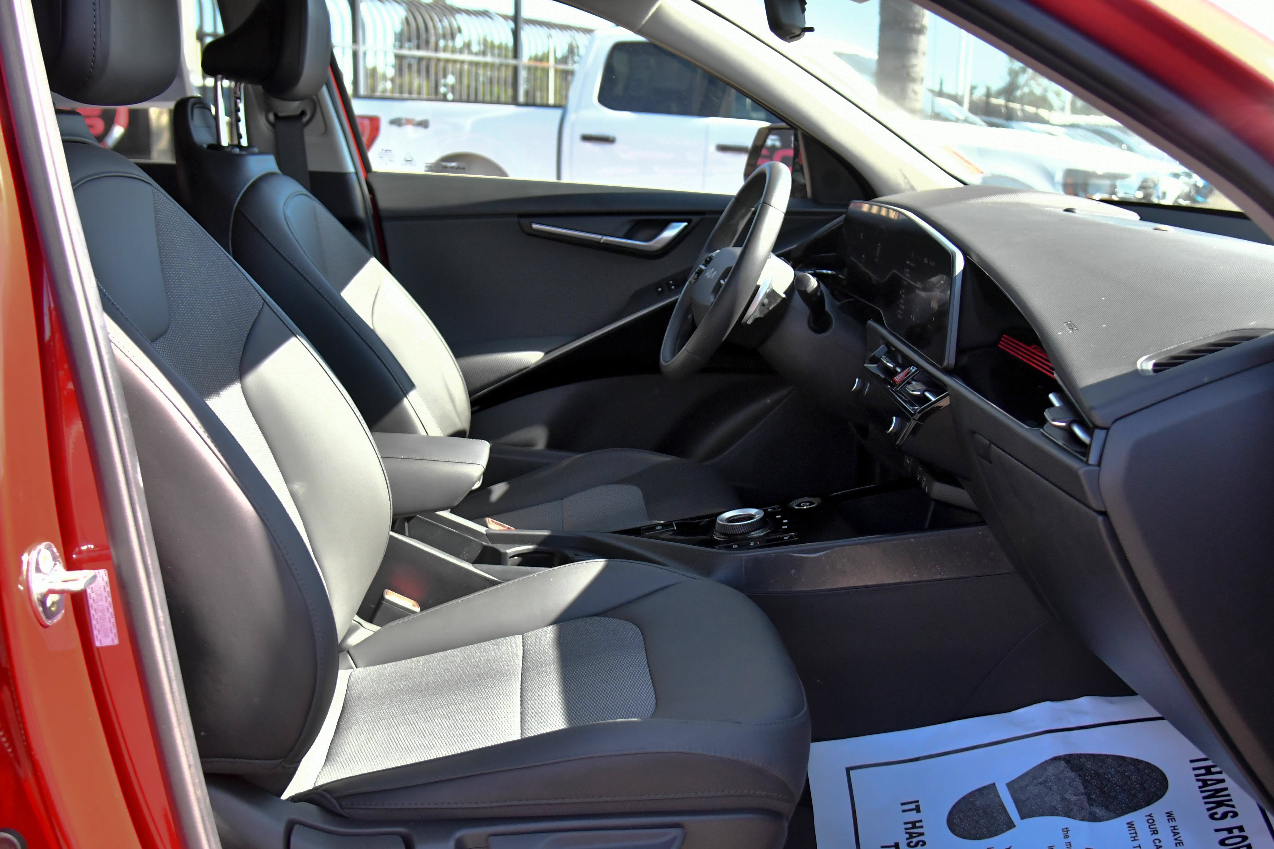 Used 2023 Kia Niro Wind FWD image 47