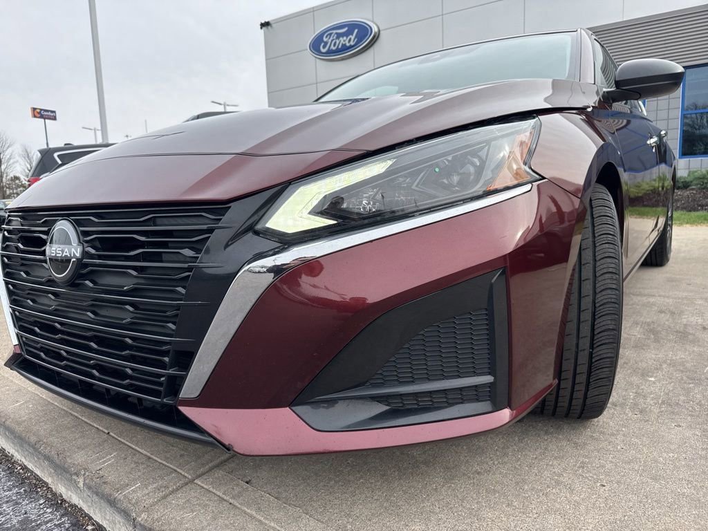 Used 2024 Nissan Altima 2.5 SV image 43