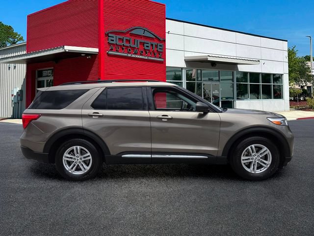 Used 2021 Ford Explorer XLT w/ Equipment Group 202A RWD image 6