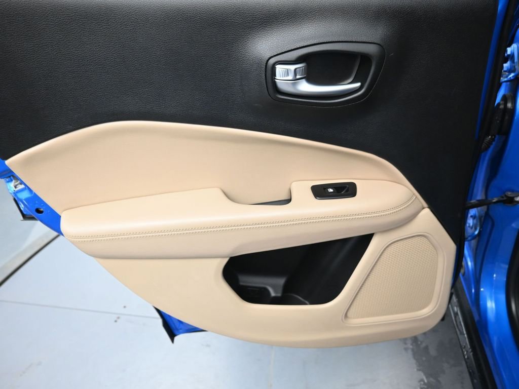 Used 2018 Jeep Compass Sport image 21