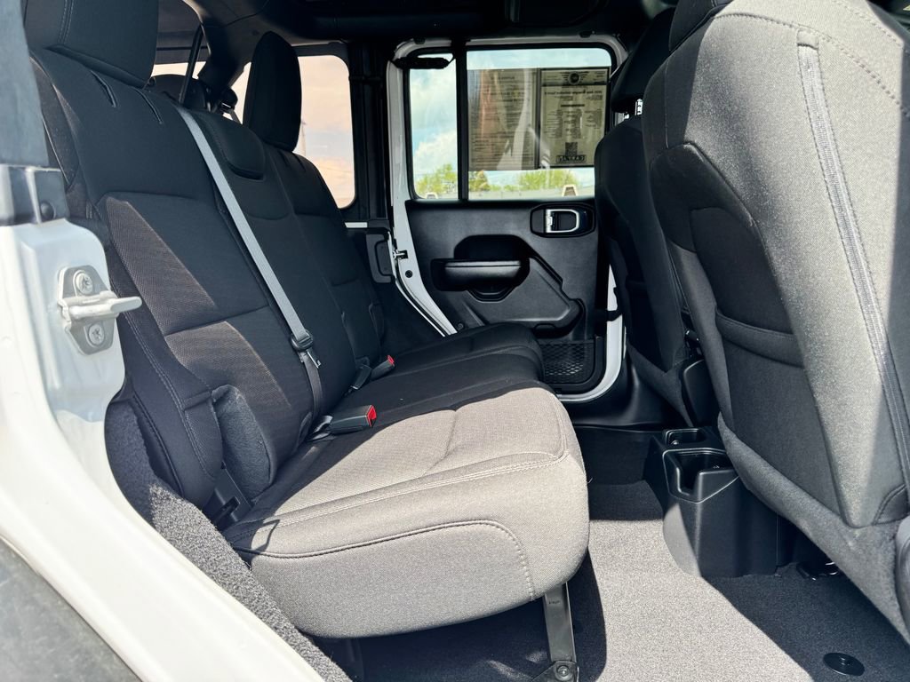 Used 2021 Jeep Wrangler Unlimited Sport image 14