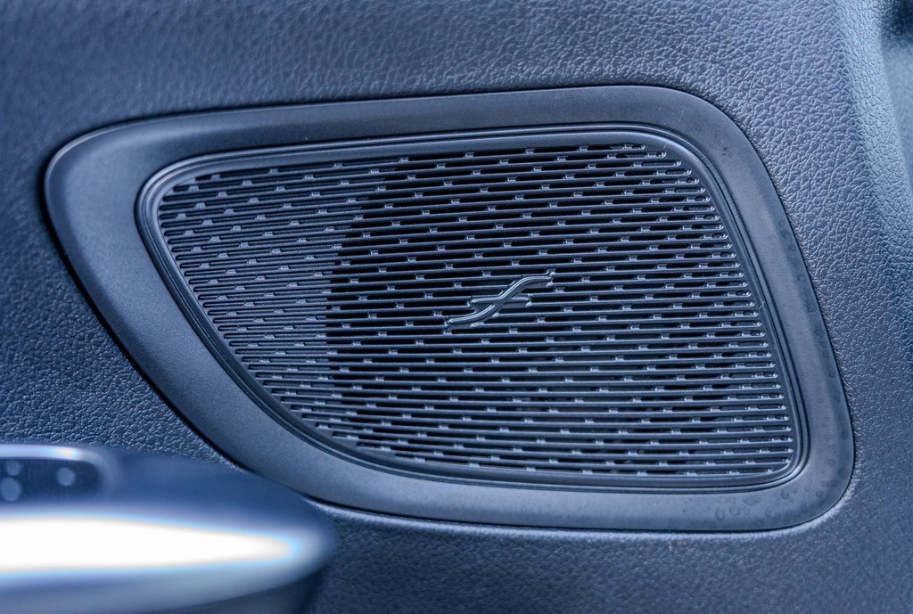 Used 2022 Mercedes-Benz C 300 Sedan image 16