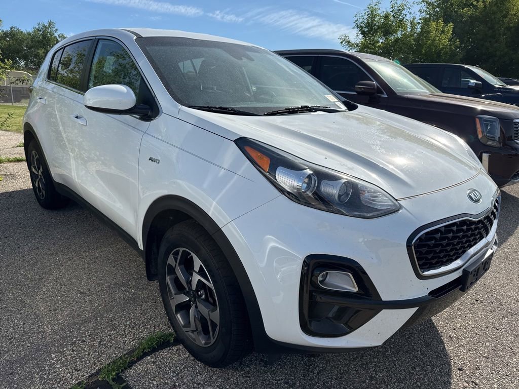 Used 2020 Kia Sportage LX AWD/4WD image 3