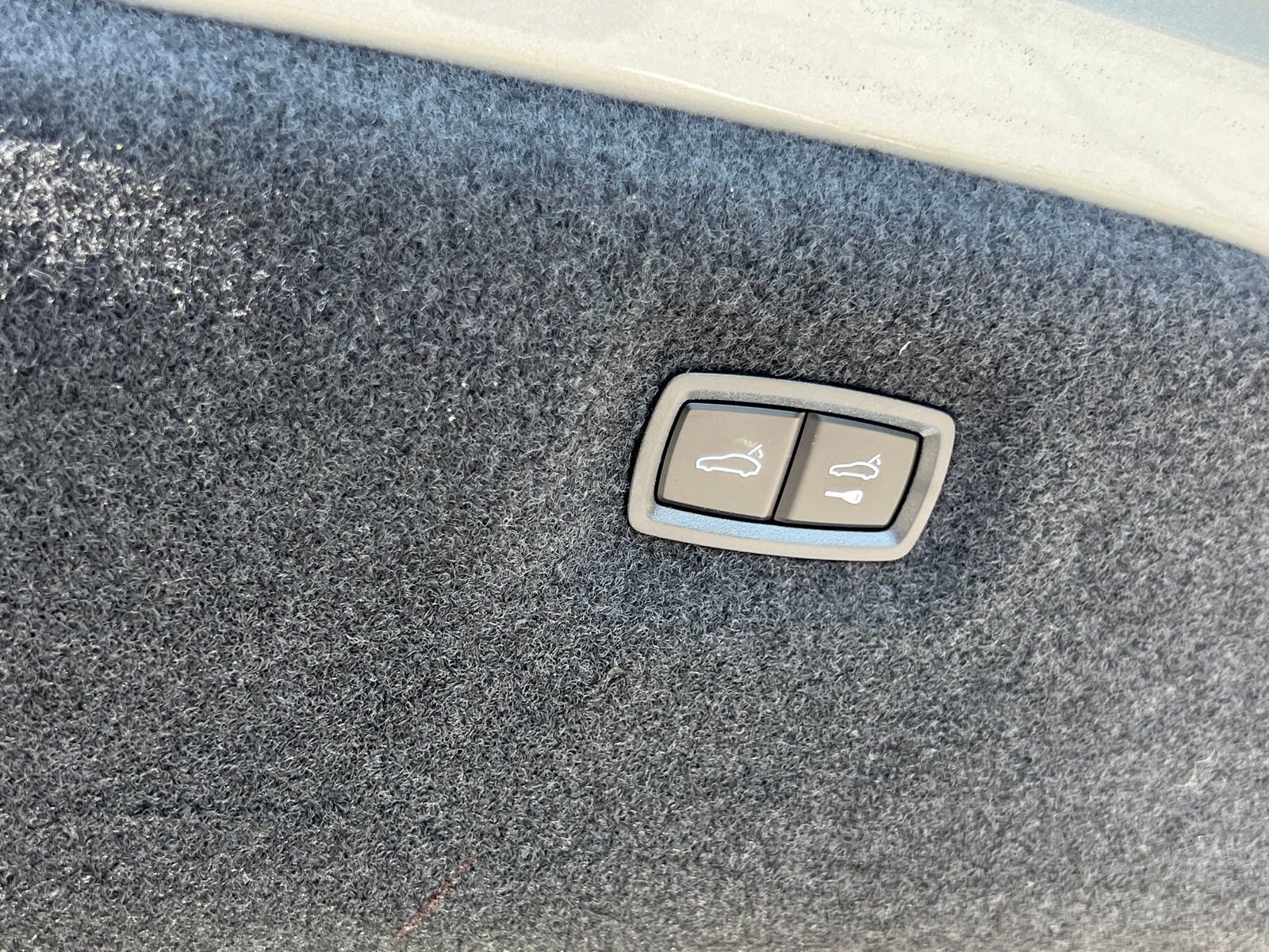 Certified 2022 Porsche Taycan GTS image 21