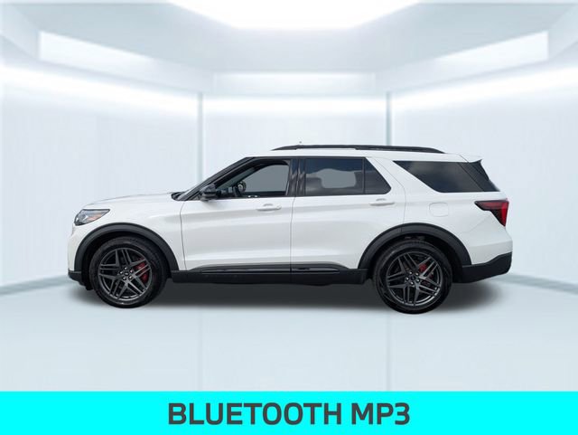 Used 2025 Ford Explorer ST image 2