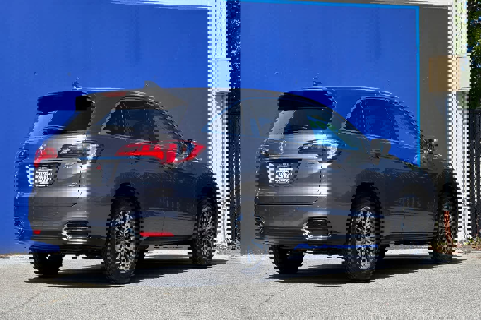 Certified 2017 Acura RDX AWD w/ Advance Package image 3