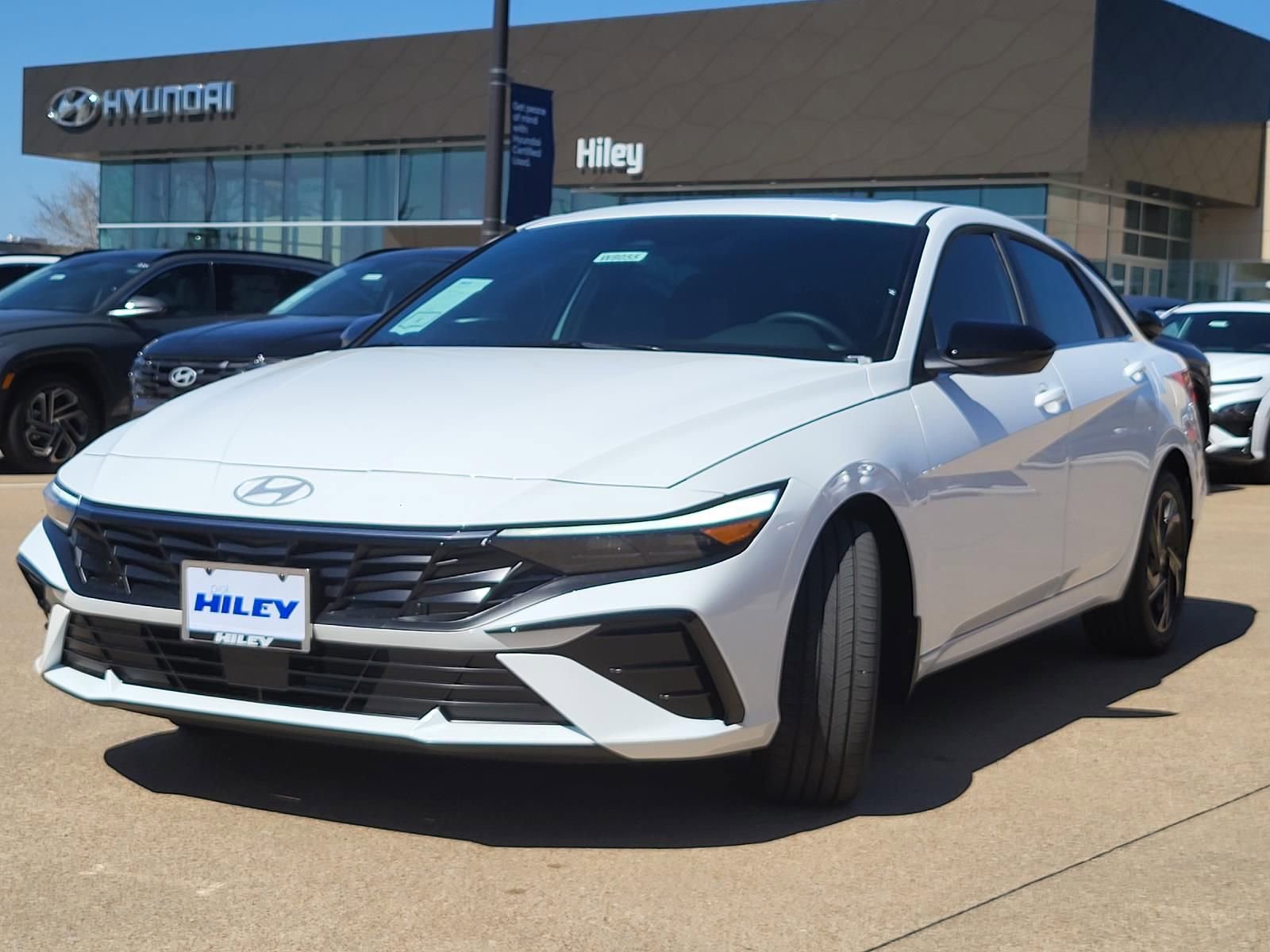 New 2026 Hyundai Elantra SEL Sport image 2