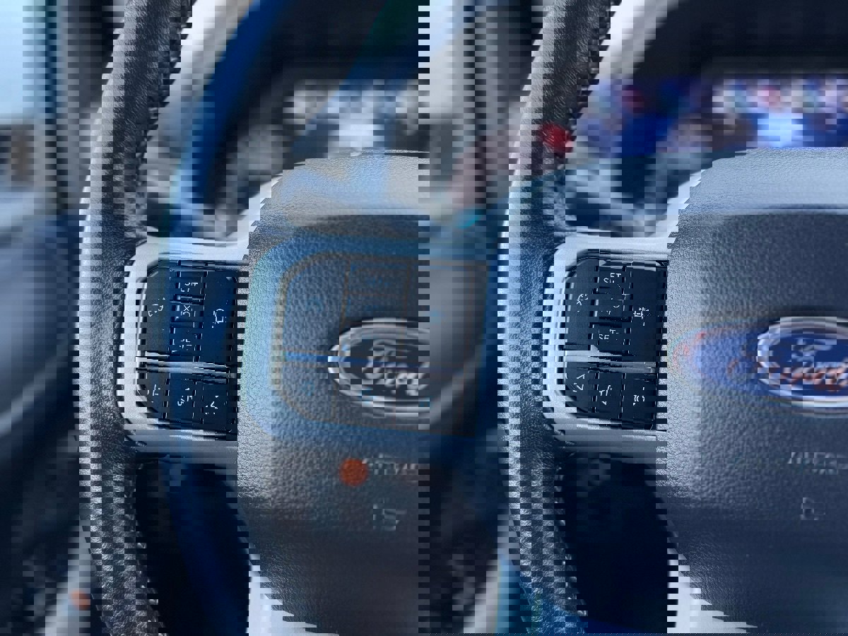 Used 2024 Ford Expedition Max XLT image 24