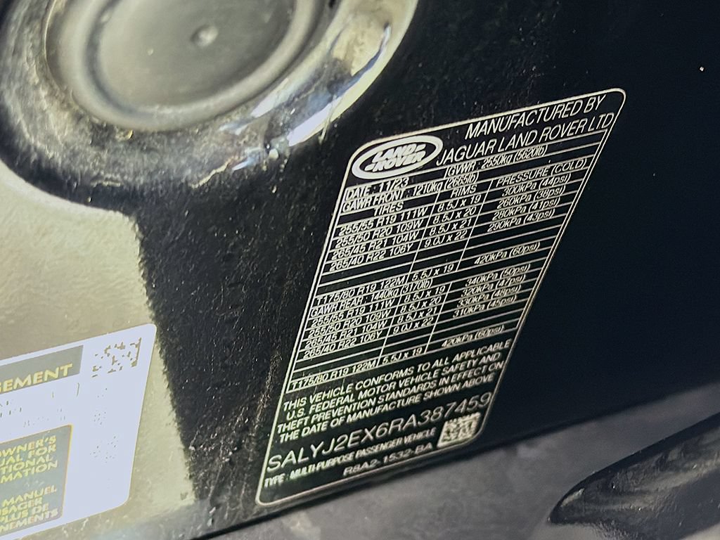 Used 2024 Land Rover Range Rover Velar S AWD/4WD image 46