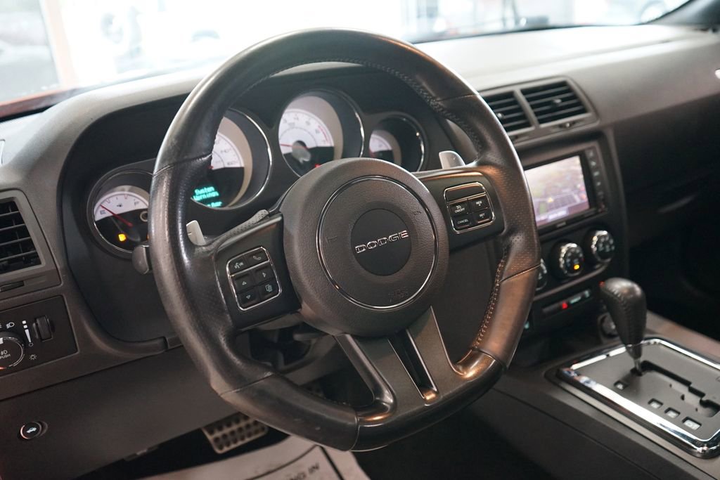 Used 2014 Dodge Challenger R/T RWD image 30